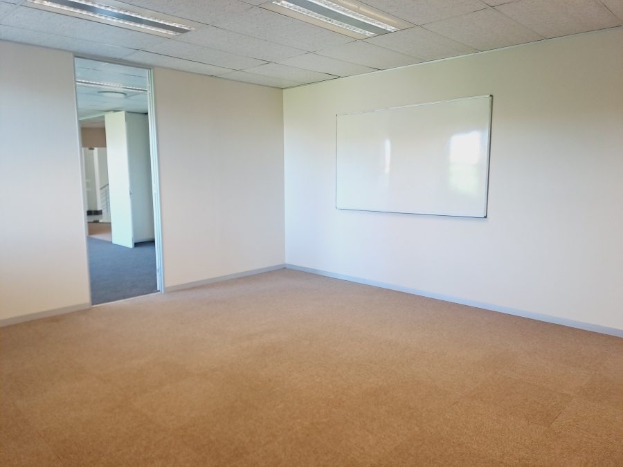 To Let commercial Property for Rent in Rosenpark Western Cape